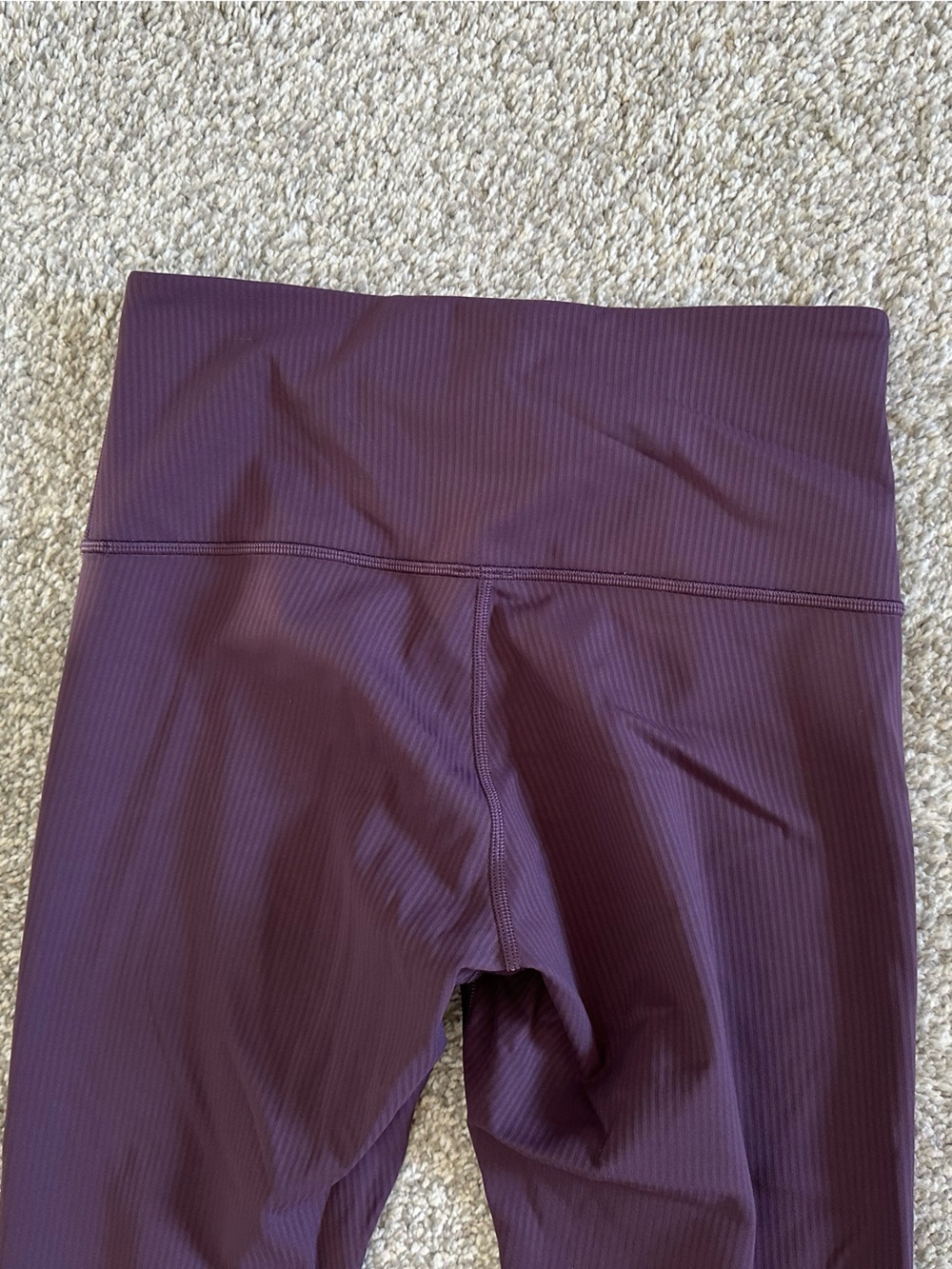 Women’s Lululemon Wunder Train High Rise Tight in Grape Thistle 28” - Picture 13 of 14